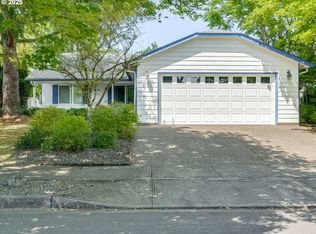 1761 SW Songbird St, McMinnville, OR