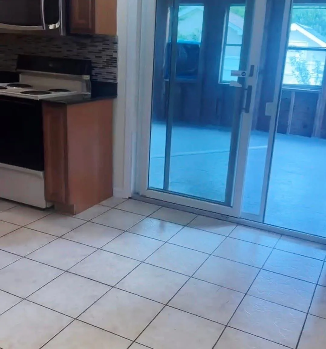 3 bed, $3,300 — Photo 4