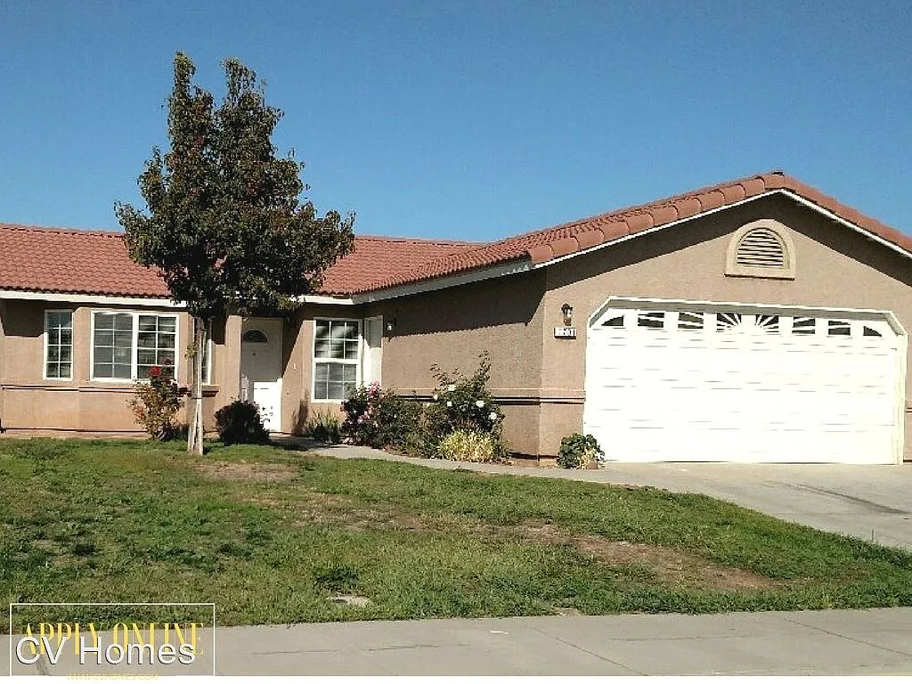 1701 Hoover Ave photo 1