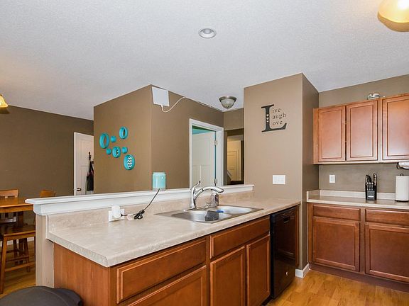 Peninsula in Kitchen