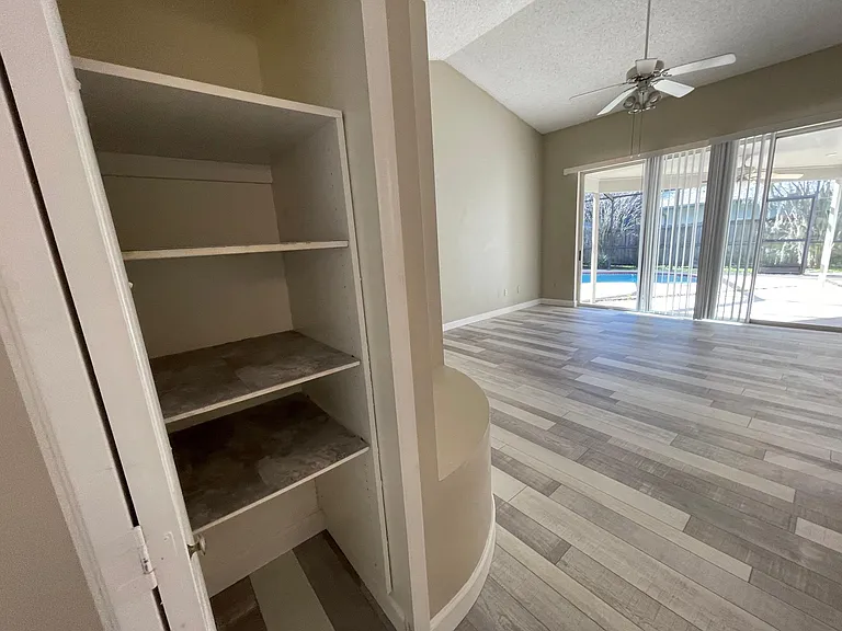 9303 Rockrose Dr — Photo 38