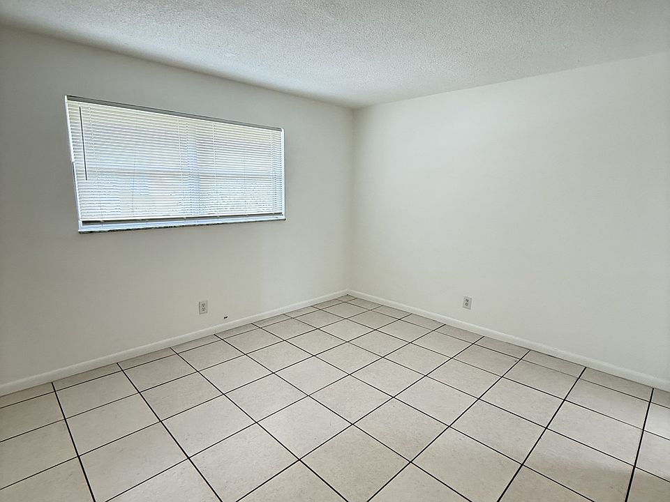1st image of 807 NW 24th St APT 16