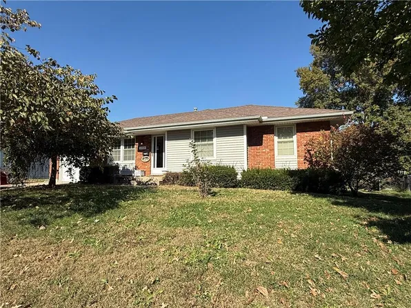 15400 E 37th Ter S, Independence, MO 64055