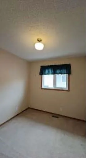 18 Elwell Ave #B — Photo 2