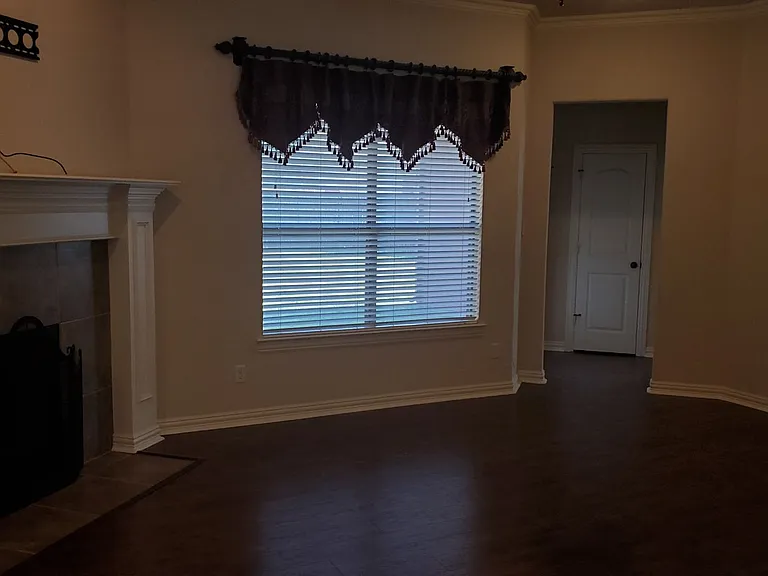 1125 Northwood Ln — Photo 3