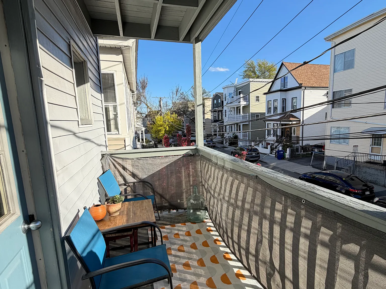 2 bed, 950 sqft, $2,400 — Photo 1