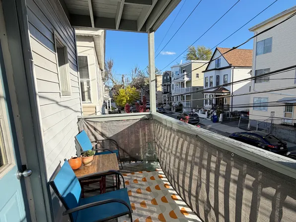 21 Morton St #2, Somerville, MA 02145