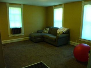 702 Heivly St, Decorah, IA 52101
