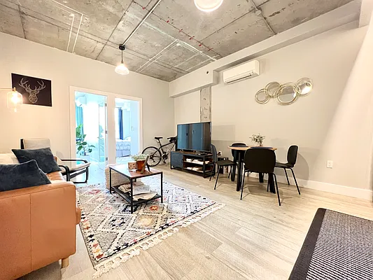 Rented by Pear NYC LLC | media 38