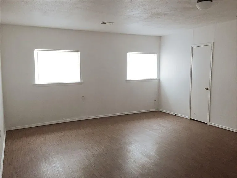 6840 Margaret Dr — Photo 8