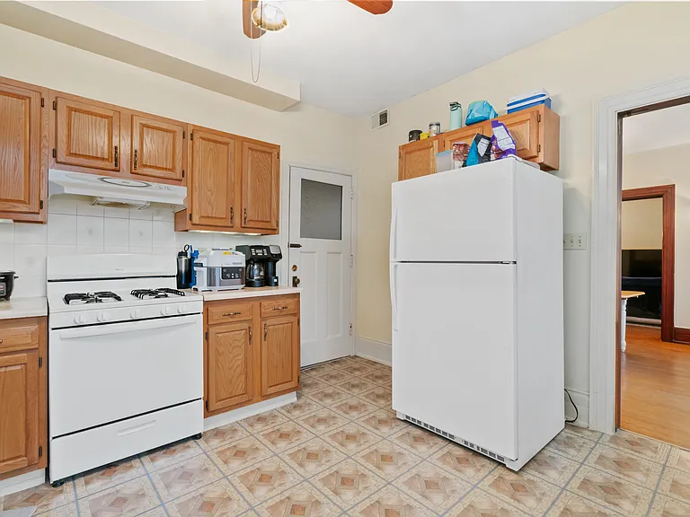 1775 Beechwood Blvd #1 — Photo 2