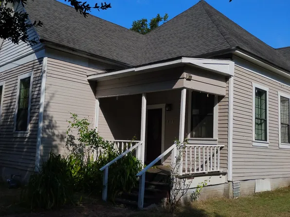 817 Louisiana St, Palestine, TX 75801