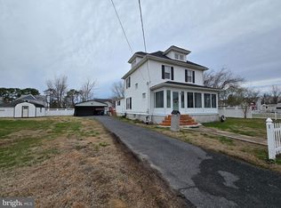 205 Myrtle St, Crisfield, MD 21817