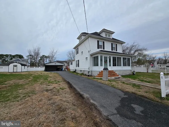 205 Myrtle St, Crisfield, MD 21817