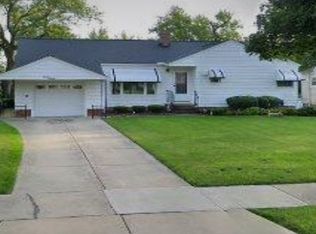 1418 Beaconfield Rd, Lyndhurst, OH 44124