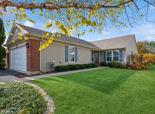 622 S Curran Rd, Round Lake, IL 60073