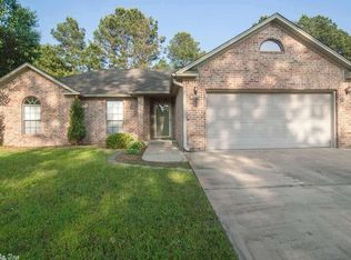 222 Madison Village Dr, Benton, AR 72015