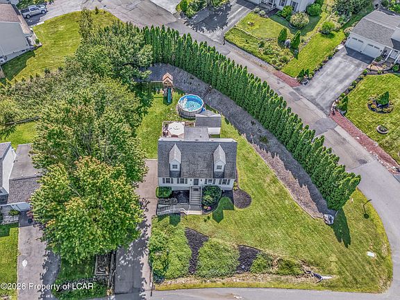 4th image of 85 Valley View Dr