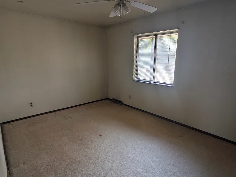 4830 W Edgerton Ave — Photo 13