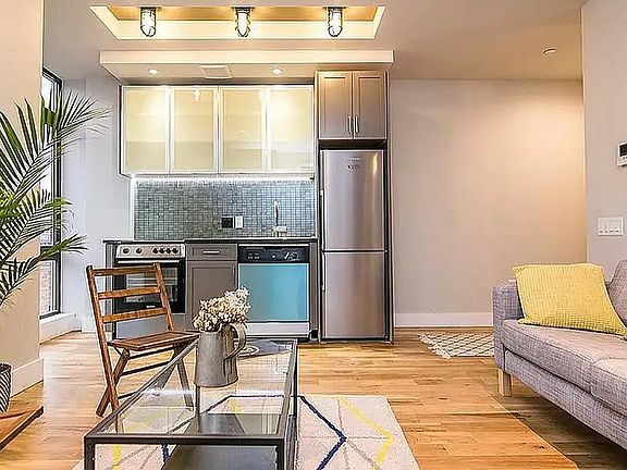 4th image of 185 Leonard St APT 3D