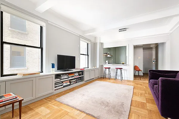 Rented by Compass | media 30