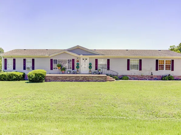 304 Grey Creek Dr, Vicksburg, MS 39183