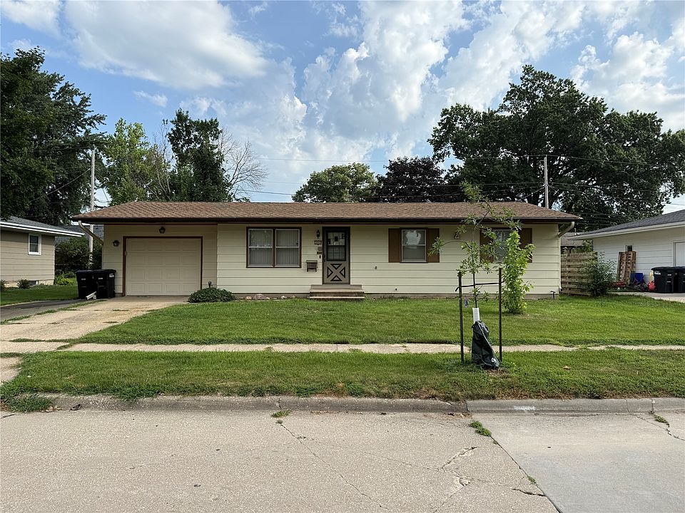 1st image of 3000 2nd Ave