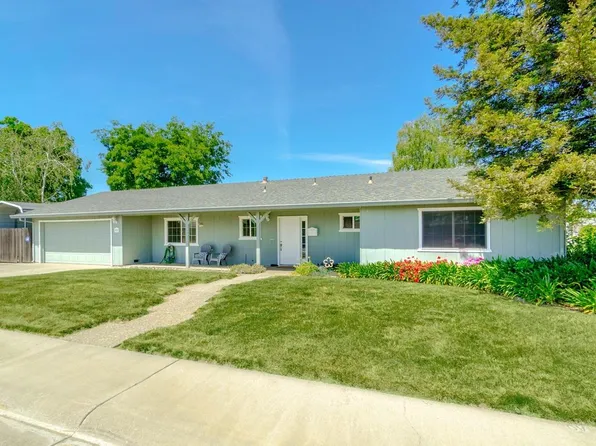 402 Paula Way, Woodland, CA 95695