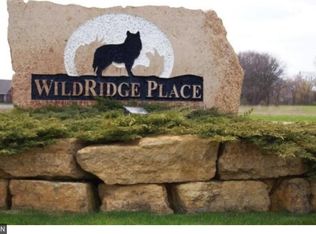 38278 Explorer Cir, North Branch, MN 55056