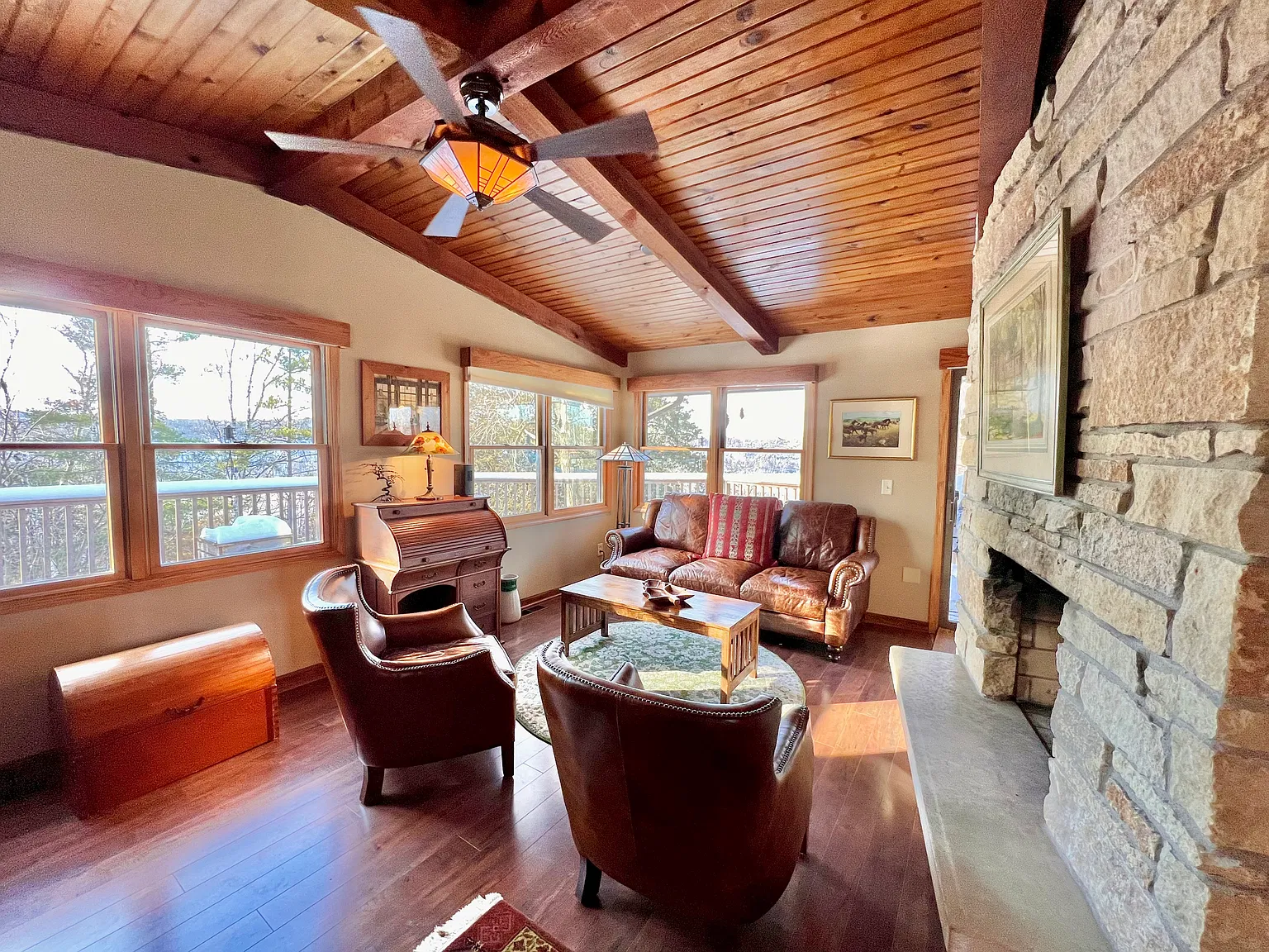 2 bed, 2.5 bath, 1850 sqft, $2,500 — Photo 4