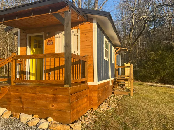 190 Orchard Ln #A, Brevard, NC 28712