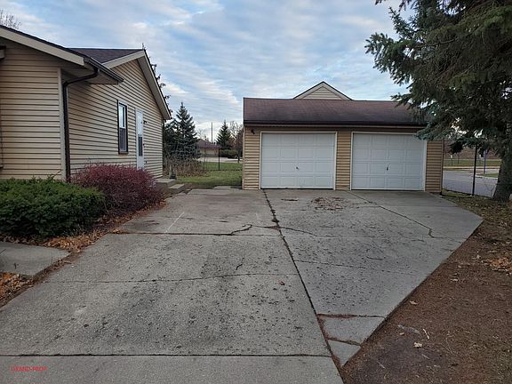 5th image of 6136 Campus Park Dr SE