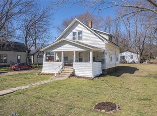 418 E Buchanan St, Prairie Grove, AR 72753