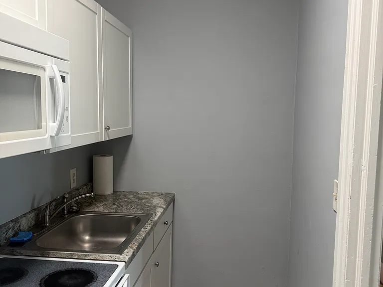 351 Main St #2 — Photo 3