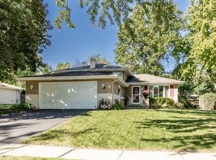 900 Kane St, South Elgin, IL 60177