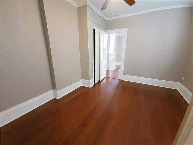 1122 Brooklyn Ave — Photo 5