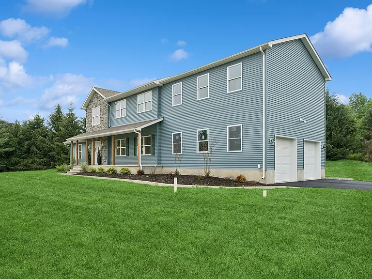 4 Sterling Dr — Photo 2