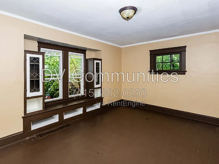 1148 E 176th St — Photo 33
