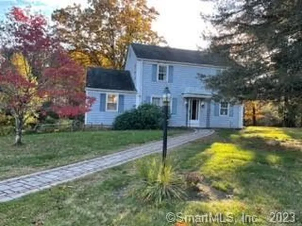 16 Mohawk Drive, Canton, CT 06019