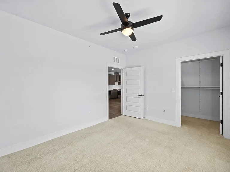 2220 Webberville Rd #324 — Photo 21