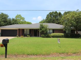 6708 Meadow Ridge Ln, Lake Charles, LA 70605