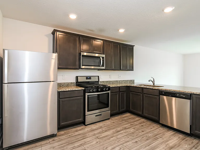 417 Kensington View Dr — Photo 6