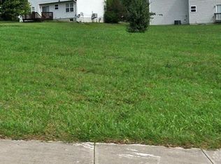 6326 Stoney Creek Dr, Huber Heights, OH 45424