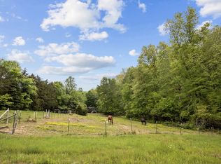 518 Matlock Rd, Charlotte, TN 37036