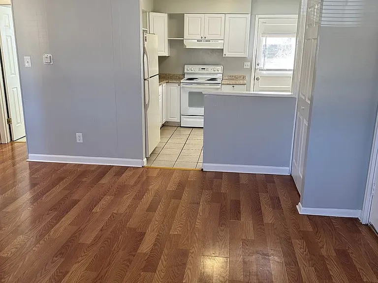 350 Vehr Dr — Photo 9
