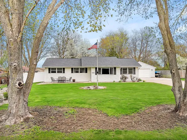 2424 Lockner Blvd, Joliet, IL 60431