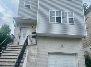 46 Chester Ave FLOOR 2, Newark, NJ 07104