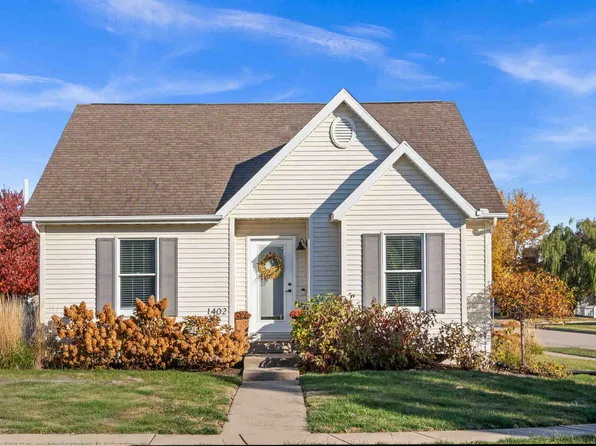 1402 River Landing St, Normal, IL 61761