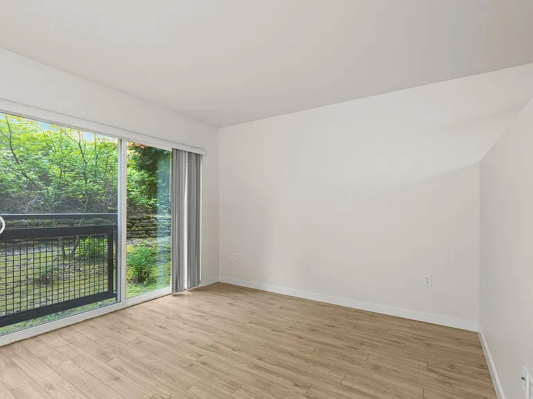 Contour Apartments — Photo 41