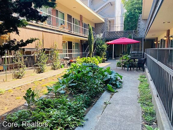 3rd image of 2364 NW Overton St APT 4